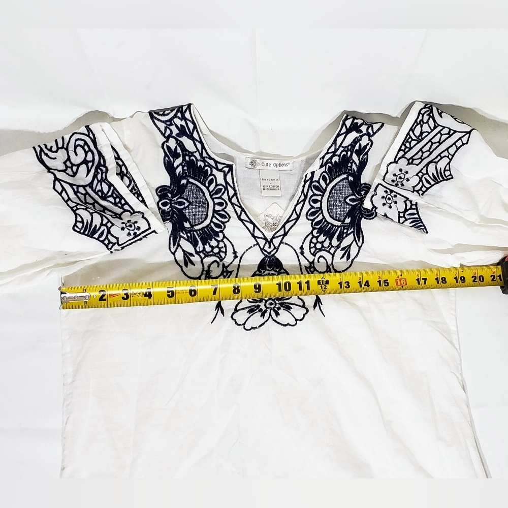 Boho tunic blouse, w/blue embroidered accents. NWT - Picture 9 of 10